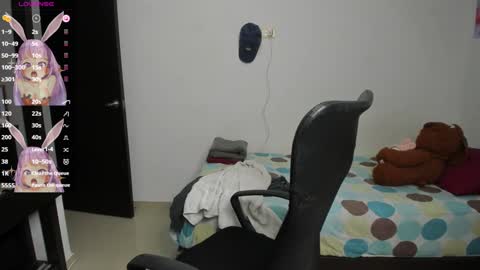 Evelyn online show from December 27, 11:53 pm