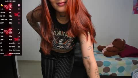 Evelyn online show from December 29, 1:56 am