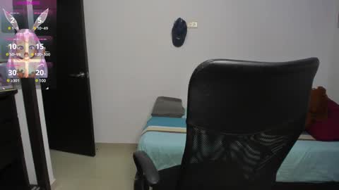 Evelyn online show from January 29, 11:25 pm