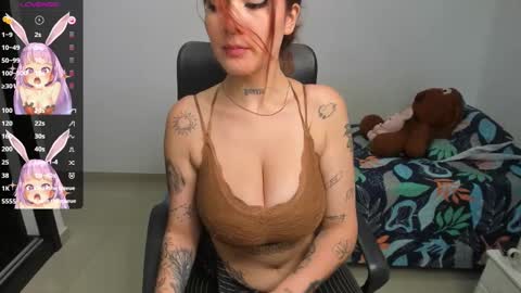 Evelyn online show from February 23, 2:29 am