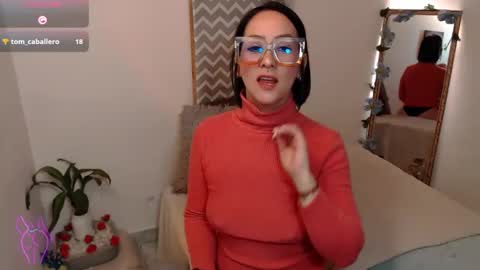 Snapshot of kiara_bermont chatting on September 18, 4:31 pm Kiara Bermont online show from September 18, 4:31 pm