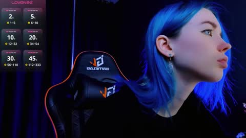 Kira online show from October 6, 9:01 pm