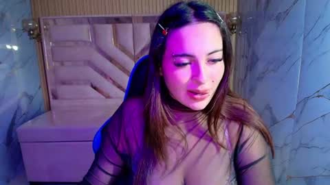 Kiara  online show from July 7, 7:23 am