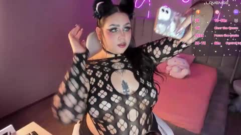 K I A R A            online show from January 17, 12:21 pm