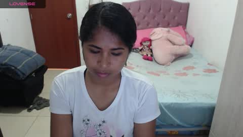 Snapshot of kiara_williamss chatting on October 3, 4:37 pm Kiara online show from October 3, 4:37 pm