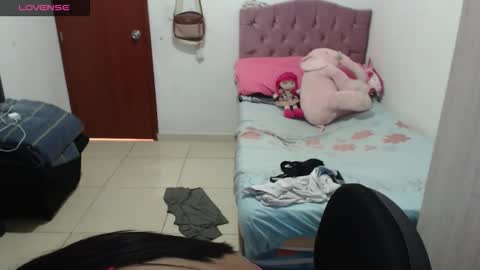 Snapshot of kiara_williamss chatting on October 11, 7:01 pm Kiara online show from October 11, 7:01 pm