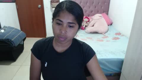 Snapshot of kiara_williamss chatting on October 27, 7:29 pm Kiara online show from October 27, 7:29 pm