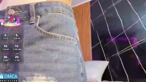 Kiara Zahiri online show from October 3, 11:29 am