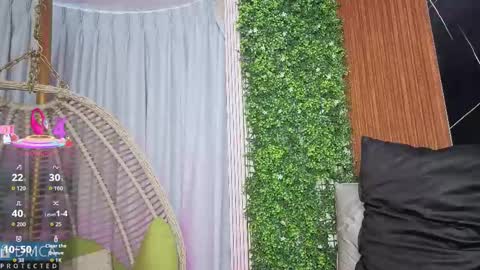 Kiara Zahiri online show from October 30, 11:00 am