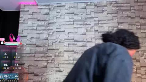 Kiara Zahiri online show from December 20, 11:17 am