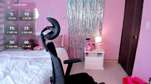 Kiarielle online show from July 24, 8:29 pm