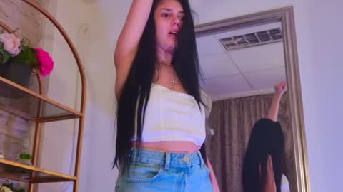 Kiarra online show from March 24, 8:47 pm