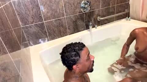 HunneysPlayRoom online show from January 18, 11:30 pm