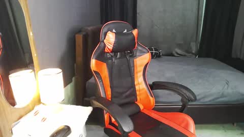 Snapshot of kiel_asianboy chatting on June 6, 5:06 pm EJ online show from June 6, 5:06 pm