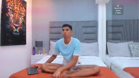 Kieran Derek online show from December 23, 3:40 am