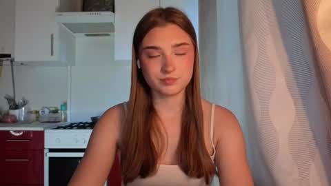 Ola my name is Lissa  Lets hit 10 Thumbs Up together   online show from June 15, 2:30 pm