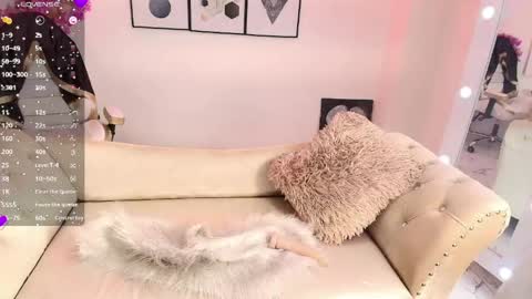 Snapshot of kiitty__meow chatting on May 1, 12:43 pm Kitty online show from May 1, 12:43 pm