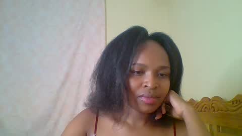 Snapshot of kiki_beby chatting on May 31, 10:55 pm Angela online show from May 31, 10:55 pm