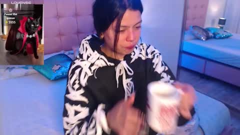 Snapshot of kiki_cams chatting on September 30, 11:37 am kIKI online show from September 30, 11:37 am