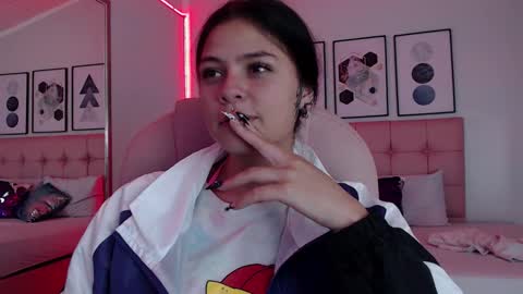 kIKI online show from January 15, 10:02 pm