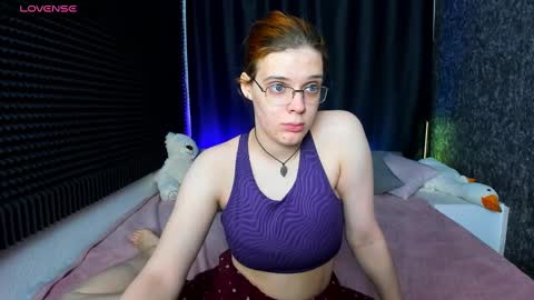 Snapshot of kiki_krash chatting on January 10, 10:17 am Kiki online show from January 10, 10:17 am