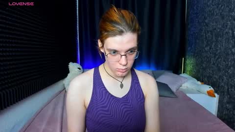 Snapshot of kiki_krash chatting on January 10, 1:20 pm Kiki online show from January 10, 1:20 pm