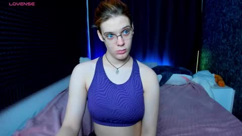 Snapshot of kiki_krash chatting on January 14, 10:27 am Kiki online show from January 14, 10:27 am