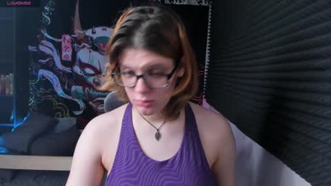 Snapshot of kiki_krash chatting on March 5, 11:06 am Kiki online show from March 5, 11:06 am