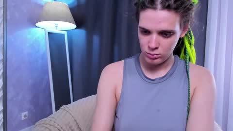 Kiki online show from October 18, 10:05 am