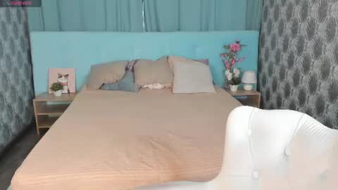 Kiki online show from June 24, 12:42 am