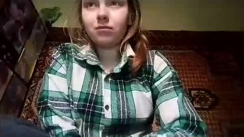 kikibang_ online show from November 25, 8:25 am