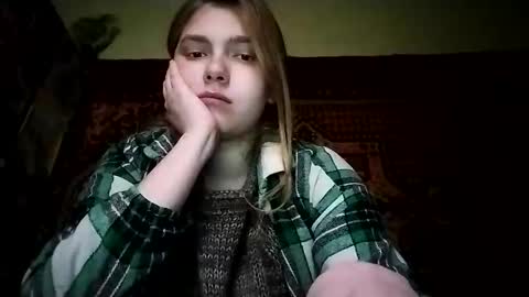 kikibang_ online show from December 5, 9:29 am