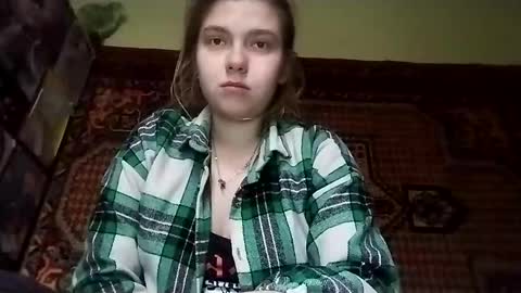 kikibang_ online show from December 15, 8:29 am