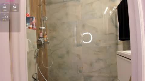 Snapshot of kikko_lee chatting on April 2, 1:09 pm KikkoLee online show from April 2, 1:09 pm