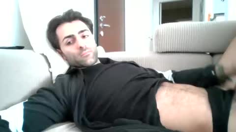 Snapshot of kikkus01 chatting on February 19, 1:39 pm kikkus01 online show from February 19, 1:39 pm