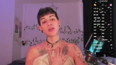 Bella online show from May 4, 9:33 pm