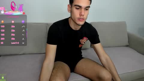 Snapshot of kilian_rocho chatting on March 23, 12:09 pm Kilian online show from March 23, 12:09 pm