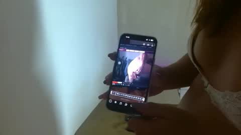 Snapshot of killerasx88 chatting on April 27, 3:43 pm Queenselene88 online show from April 27, 3:43 pm