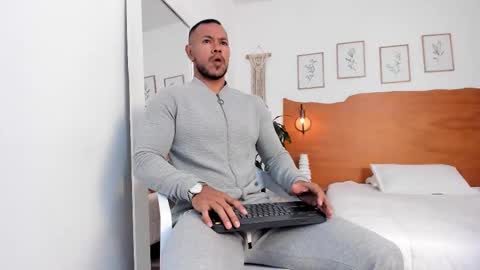 Kilua Muscle guy online show from March 24, 8:36 pm