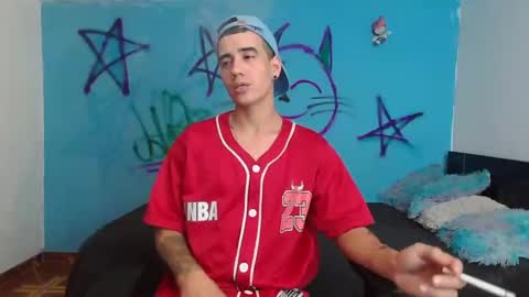 Snapshot of kilyan_ chatting on December 5, 3:26 am jahn online show from December 5, 3:26 am