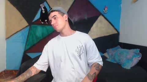 Snapshot of kilyan_ chatting on January 14, 4:36 am jahn online show from January 14, 4:36 am