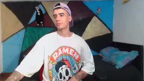 Snapshot of kilyan_ chatting on January 15, 4:04 am jahn online show from January 15, 4:04 am