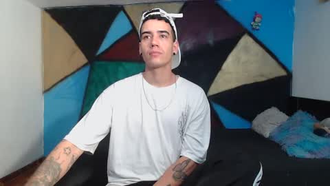 Snapshot of kilyan_ chatting on January 24, 9:05 pm jahn online show from January 24, 9:05 pm