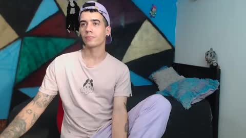 Snapshot of kilyan_ chatting on January 26, 6:59 am jahn online show from January 26, 6:59 am