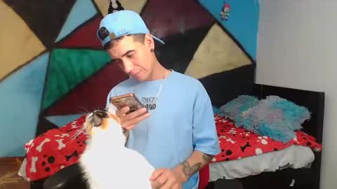 Snapshot of kilyan_ chatting on January 29, 7:15 am jahn online show from January 29, 7:15 am