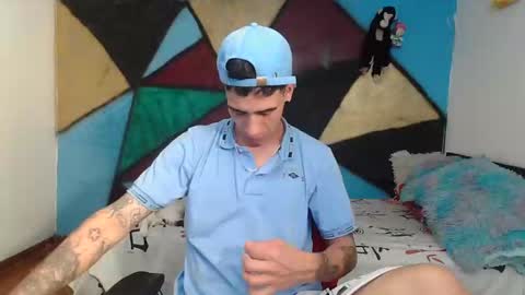 Snapshot of kilyan_ chatting on February 4, 3:33 am jahn online show from February 4, 3:33 am