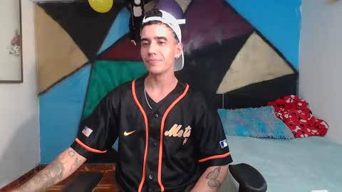 Snapshot of kilyan_ chatting on February 22, 7:01 am jahn online show from February 22, 7:01 am