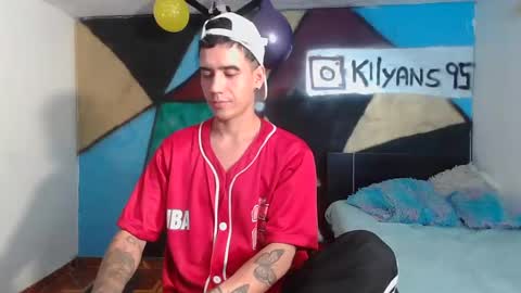 Snapshot of kilyan_ chatting on February 25, 6:36 am jahn online show from February 25, 6:36 am