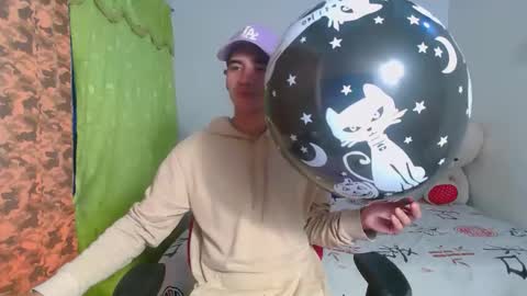 Snapshot of kilyan_ chatting on October 17, 10:45 pm jahn online show from October 17, 10:45 pm