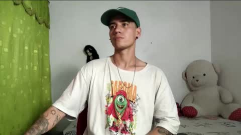 Snapshot of kilyan_ chatting on October 22, 4:24 am jahn online show from October 22, 4:24 am